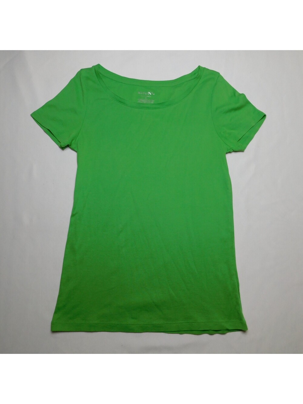 Merona Womens Medium Green Scoop Neck T-Shirt Short Sleeve Basic Ultimate Tee M